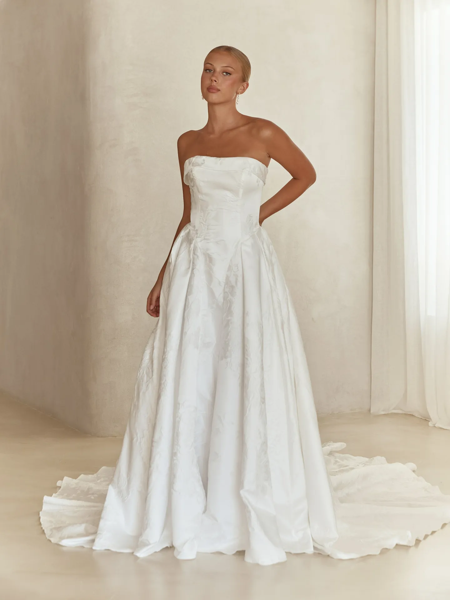 Brautkleid Clea von Serene by Madi Lane