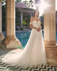 Brautkleid Arika der Marke Adriana Alier