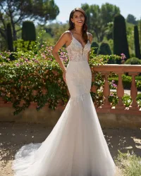 Brautkleid Dithia der Marke Adriana Alier
