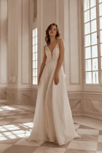 Brautkleid 2544 der Designerin Mia Lavi