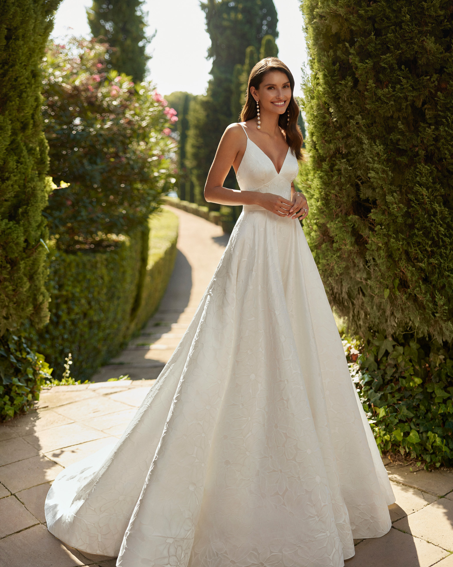 Adriana Alier "Donnia"