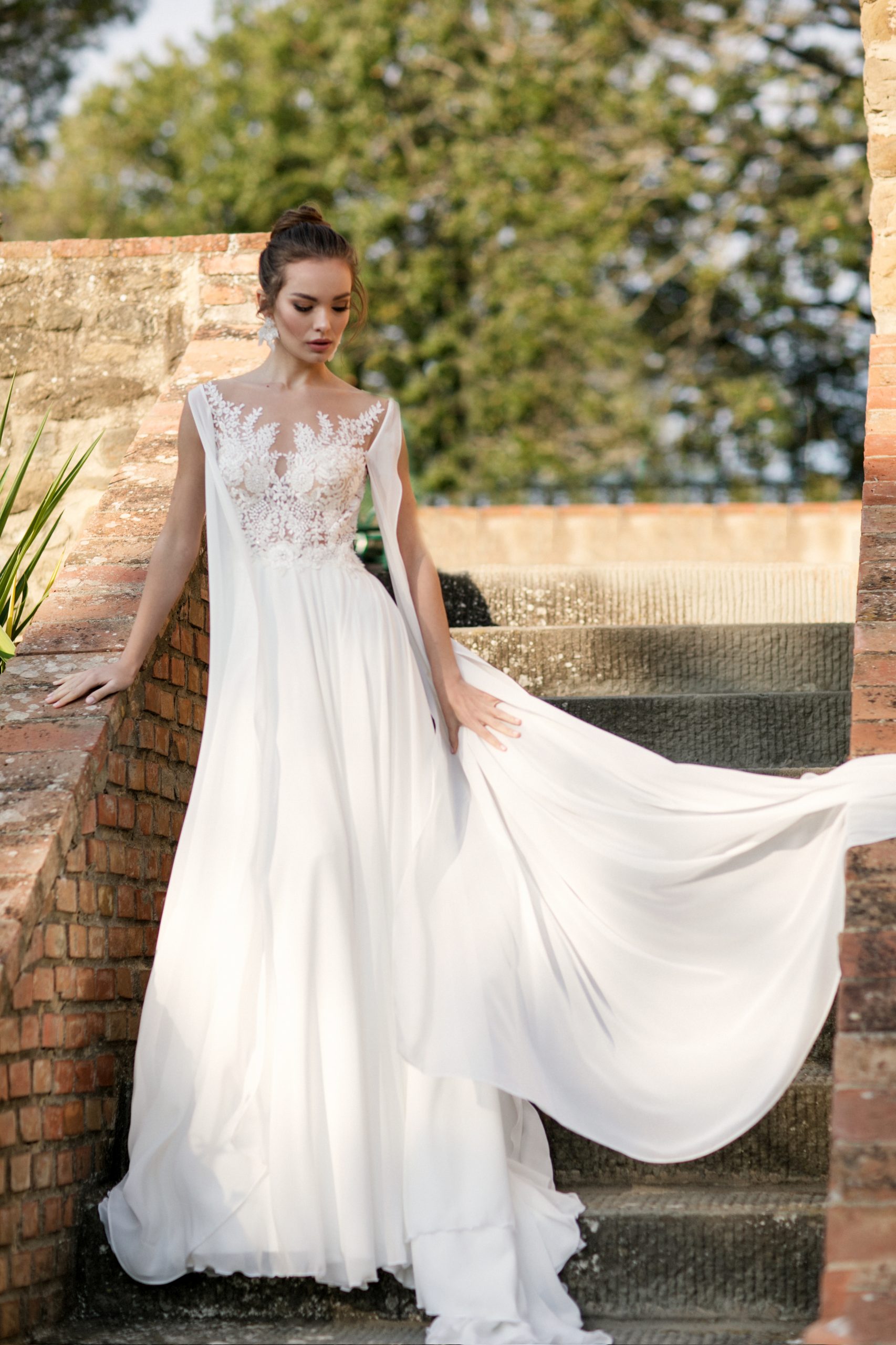 Nava Bride "Swan"
